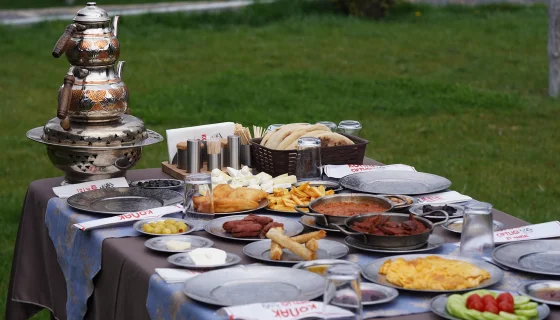 Konak Çiftliği Et Mangalda Lezzet Keyfi